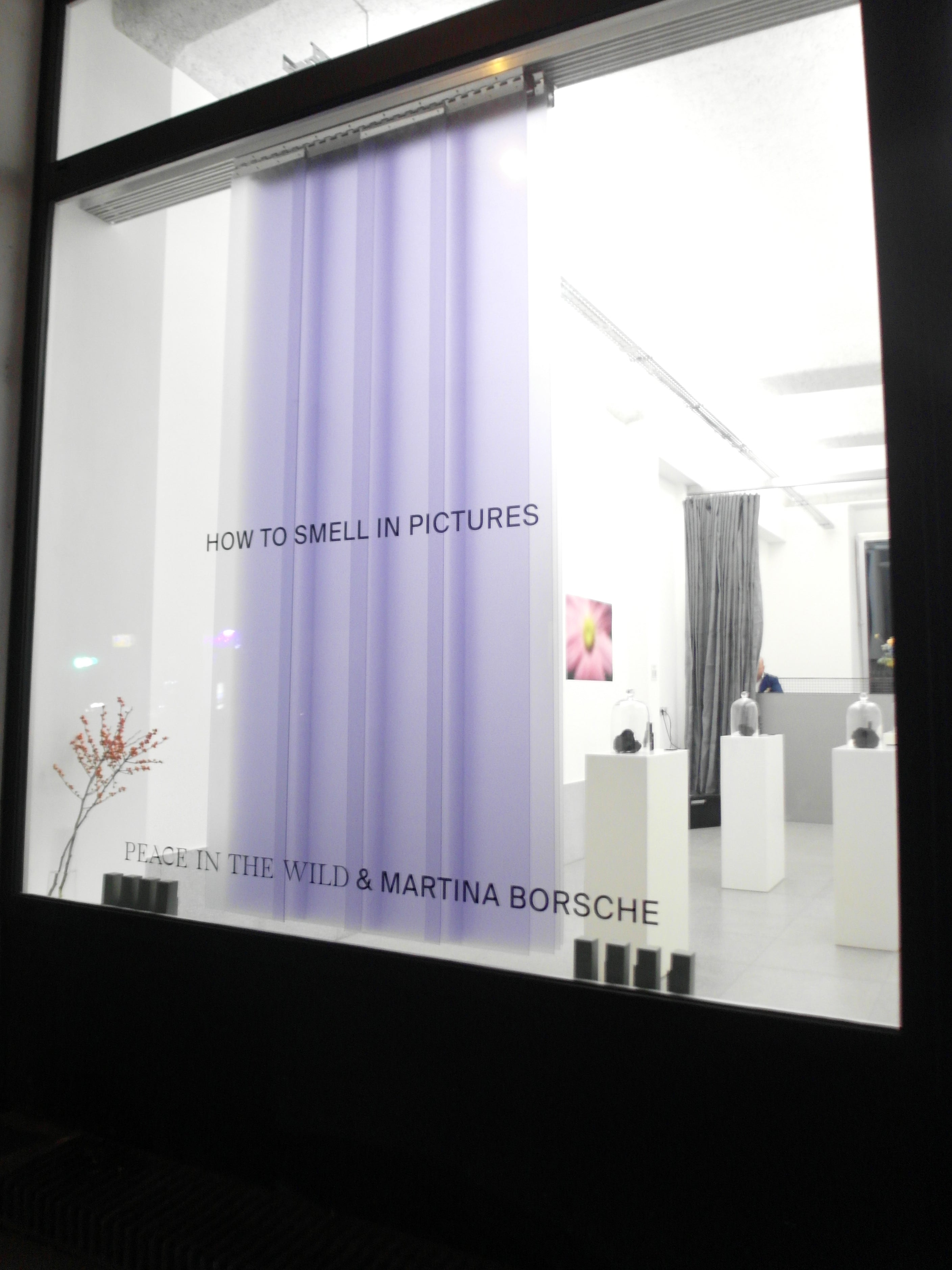 Experience Aromatherapy Through Art: "How to Smell in Pictures" - Exhibition and Scent Installation